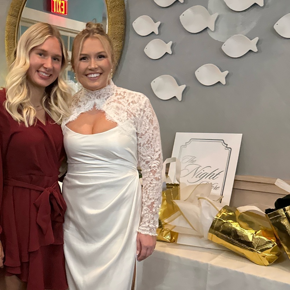 White lace shawl/dress topper! (Dress sold separately)